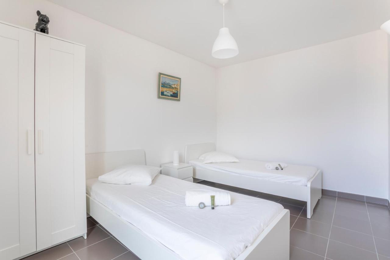 New Joliette Comfortable Apartment Well Located With Private Parking 马赛 外观 照片